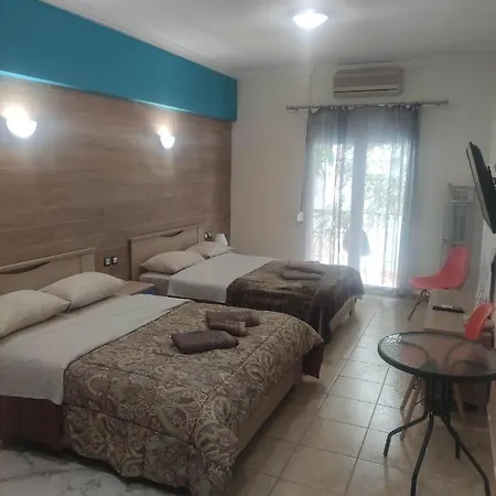 G M 3 Rooms Kentpo In The Heart Of The City Larissa Exterior foto