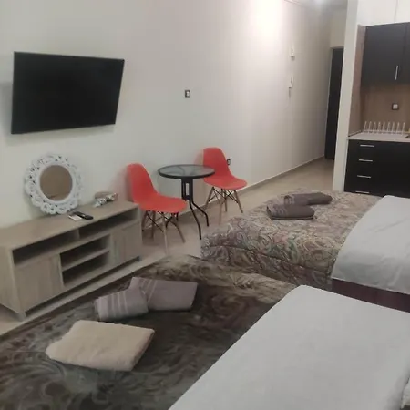 G M 3 Rooms Kentpo In The Heart Of The City Larissa Exterior foto